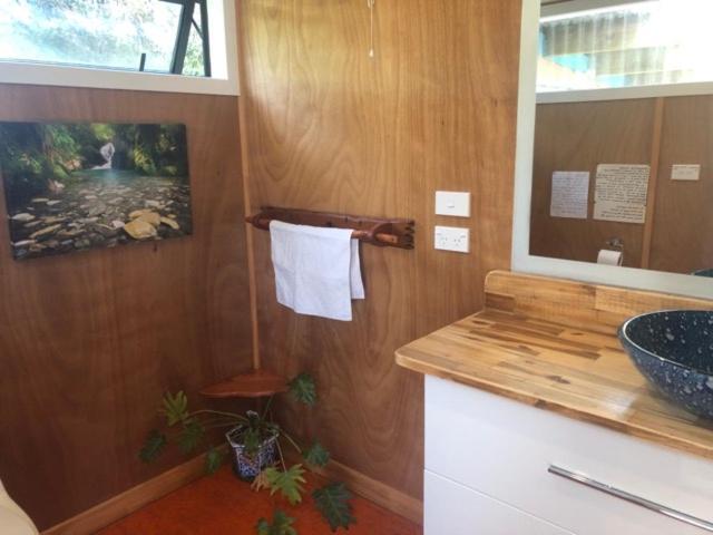 Sunrise Cabin At First Light Rangihaeata Retreat Takaka Exteriér fotografie